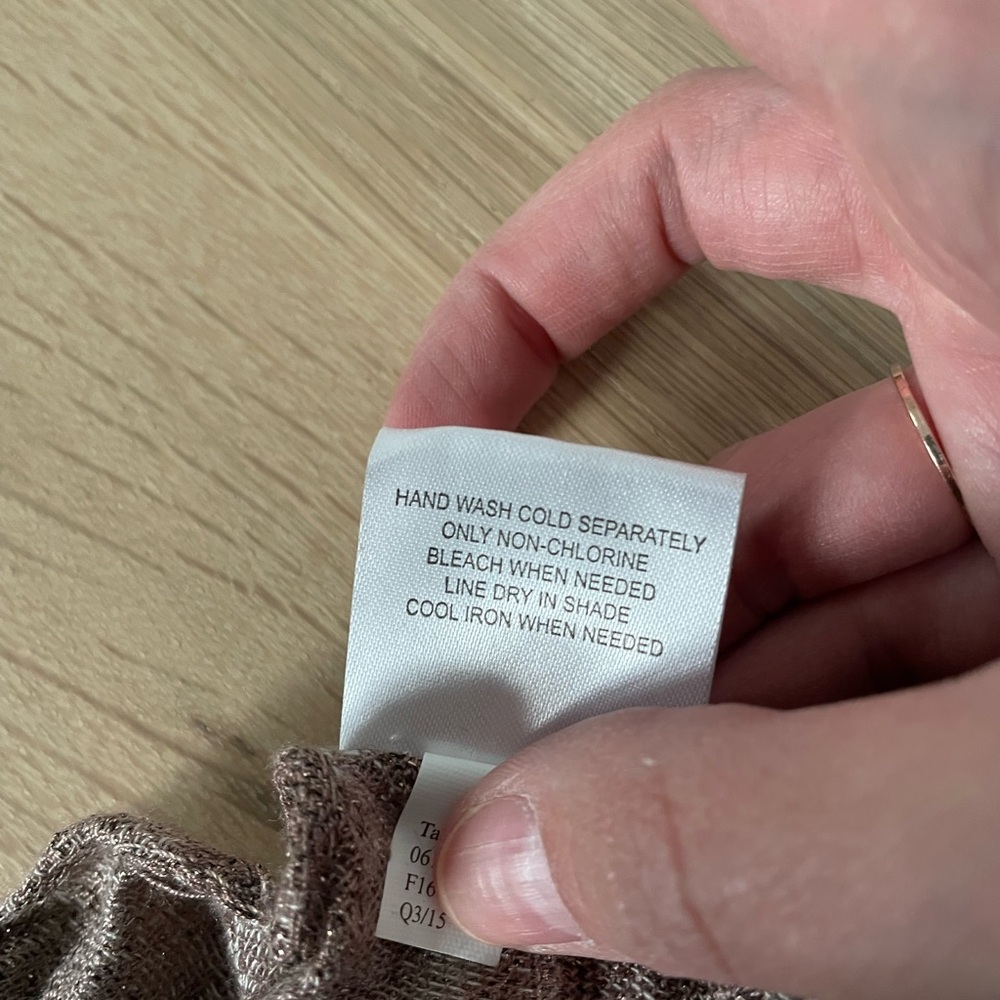 Metallic Knit Scarf - Picture 9 of 9